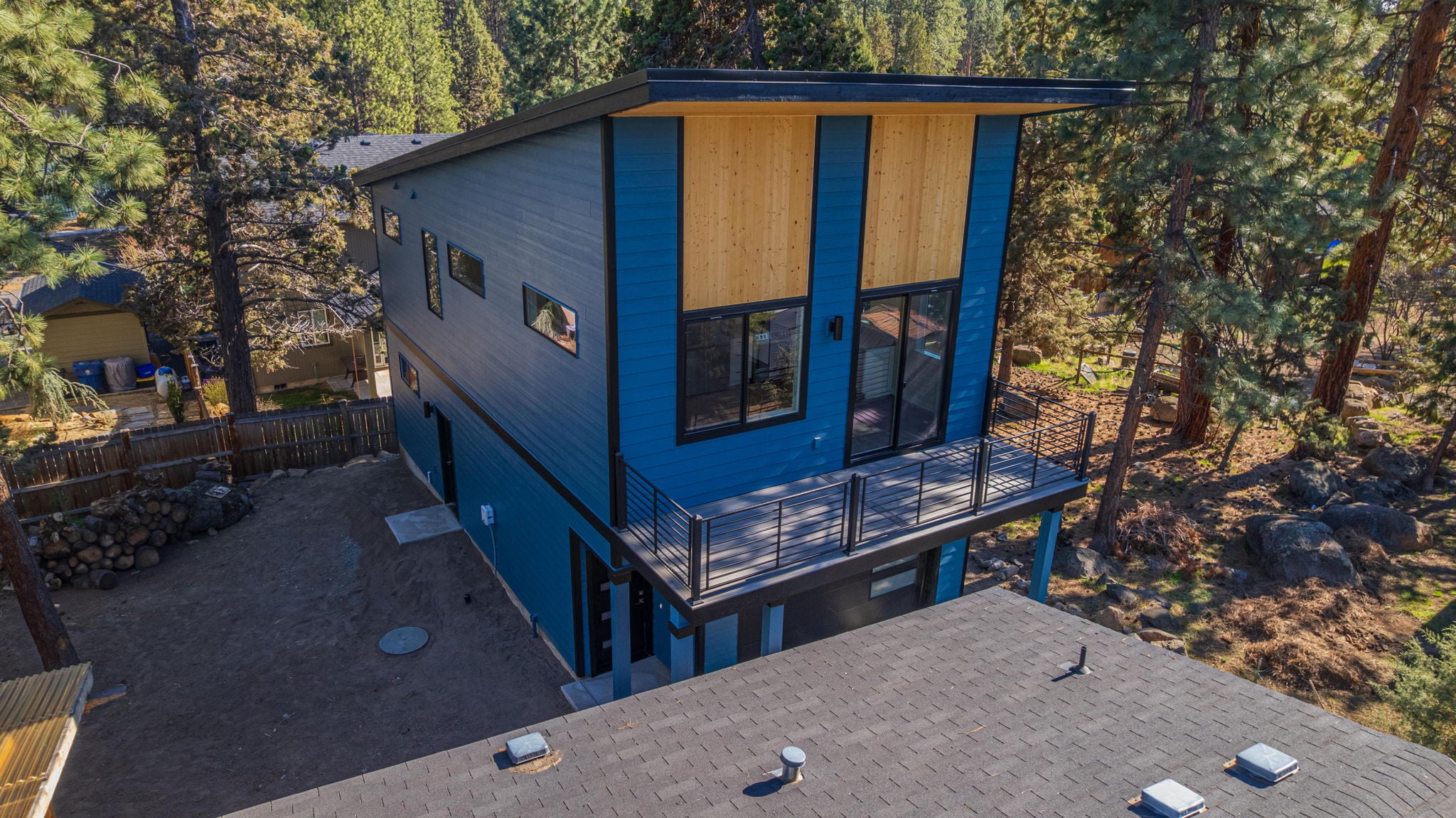 A 44 North Homes custom build among the ponderosa pines on Aspenwood Road in Bend, Oregon
